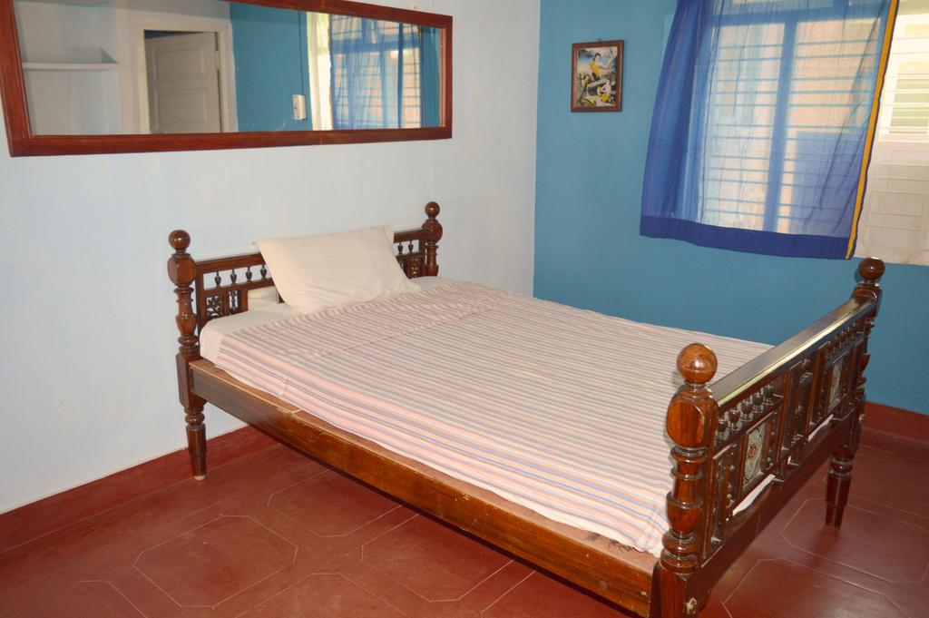 La Maison Blanche Hotel Pondicherry Quarto foto
